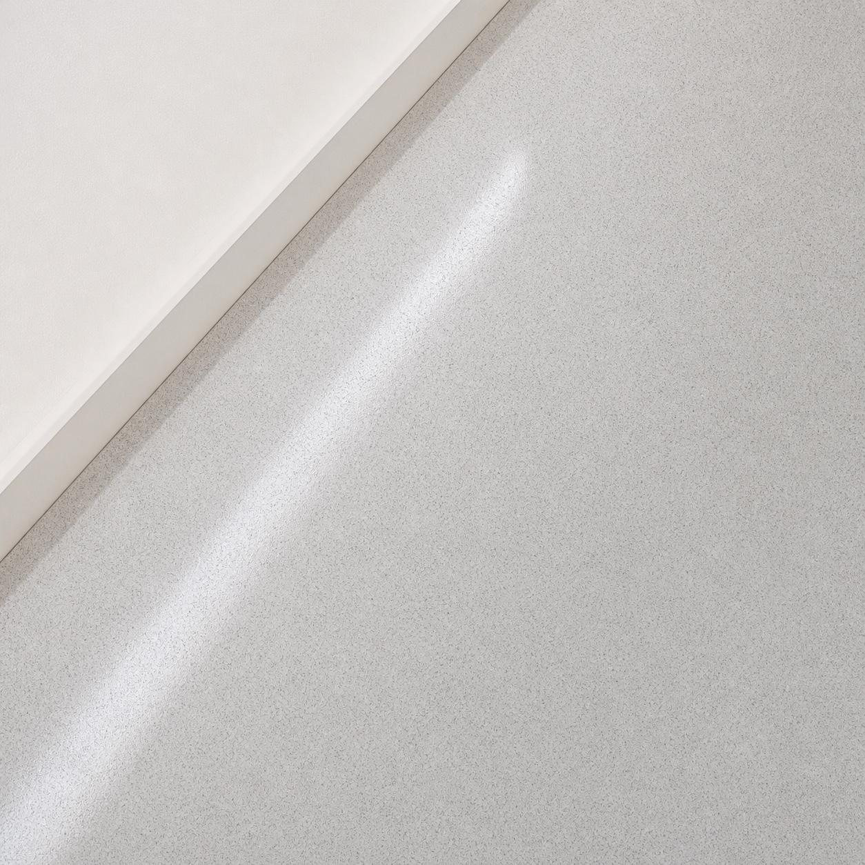 Detaliu de pardoseală epoxidică cu micro-fulgi